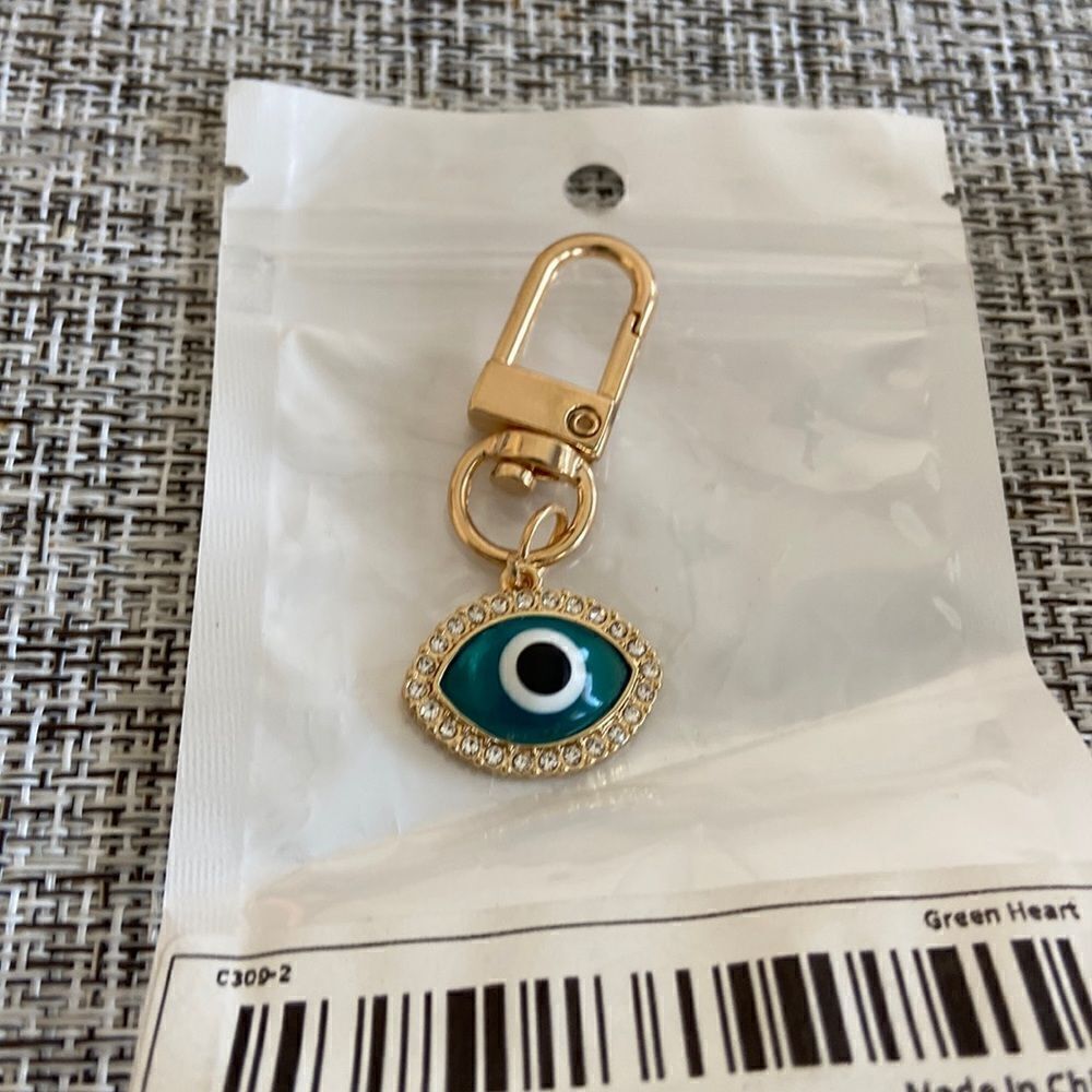 Fashion jewelry Key holder charm 🧿 Evil eye gold color Rhinestone